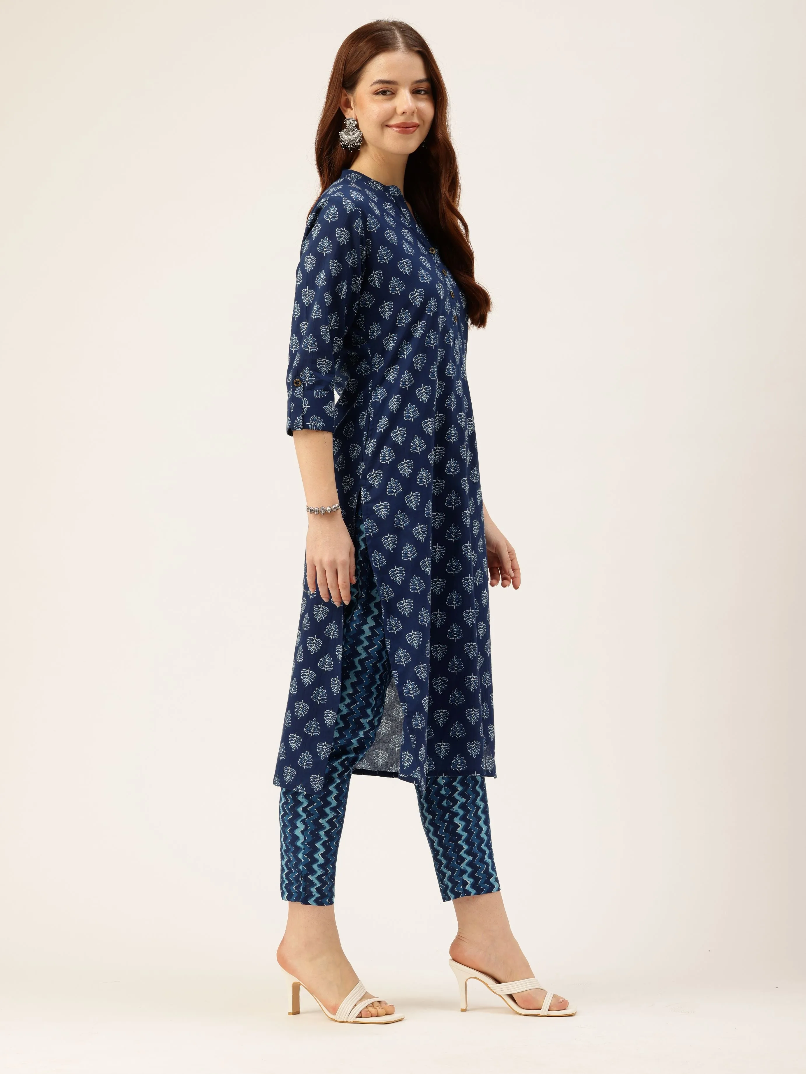 Blue Ethnic Motifs Printed Mandarin Collar Roll-Up Sleeves Kurta