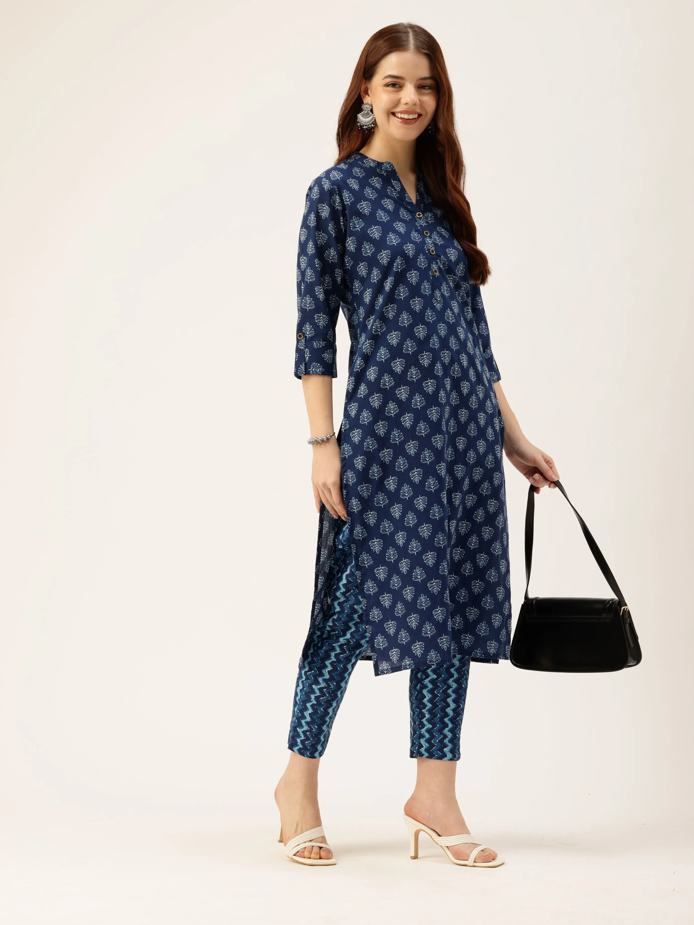 Blue Ethnic Motifs Printed Mandarin Collar Roll-Up Sleeves Kurta