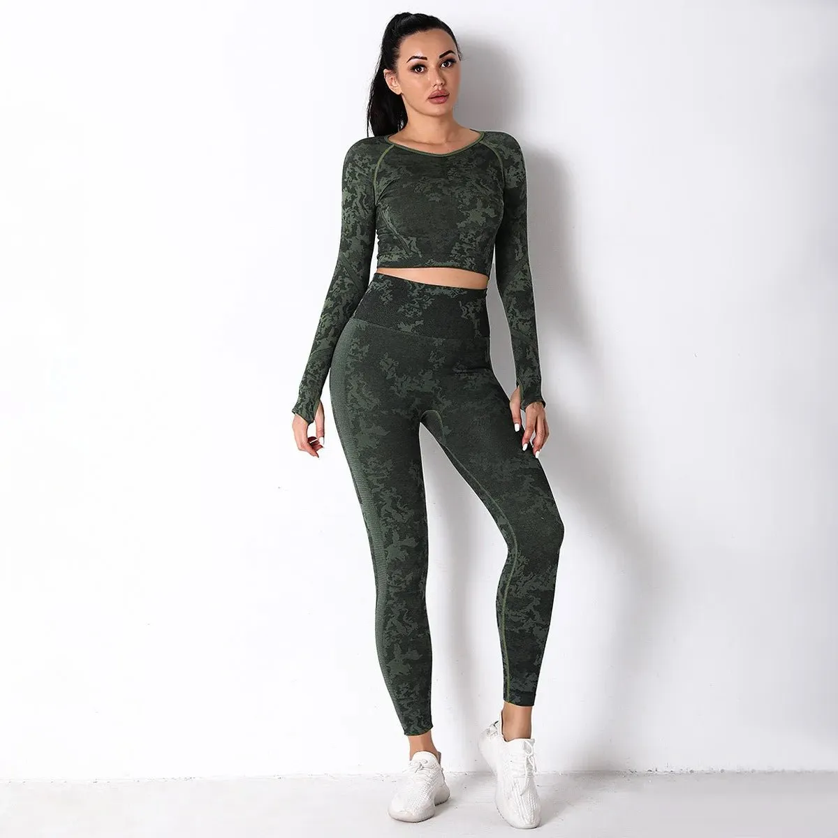 Stylish Women's Jacquard Leggings Set with Long Sleeve Camo Top for Yoga and Fitness