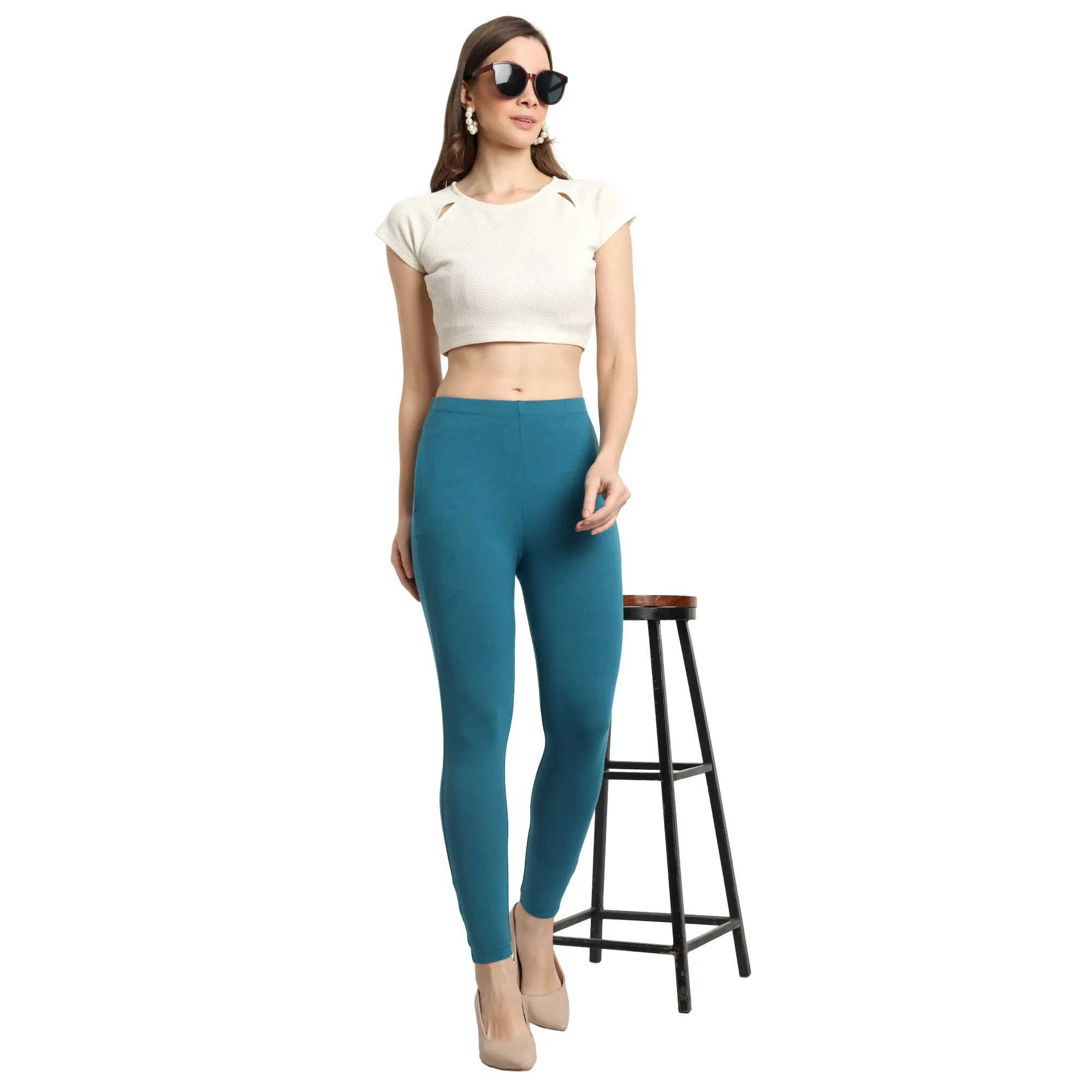 Women Peacock Green Ankle Length Legging